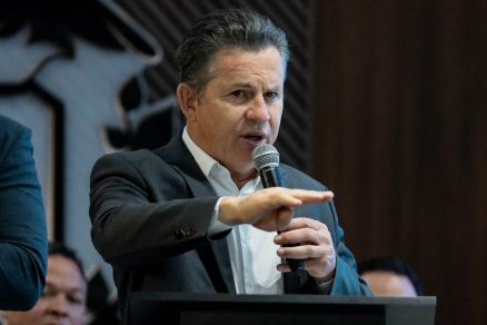 O governador Mauro Mendes, que concedeu entrevista  Jovem Pan News