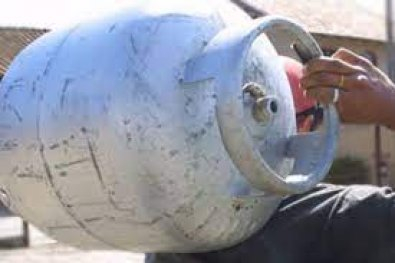 O menor preo do botijo de 13 kg, para pagamento em dinheiro, foi no valor de R$ 81, em Cuiab e em Vrzea Grande