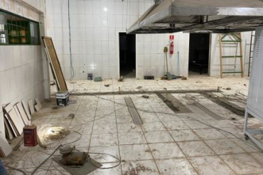 A fiscalizao do local mostrou a obra inacabada