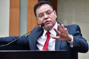 O deputado Eduardo Botelho, que  pr-candidato a prefeito de Cuiab