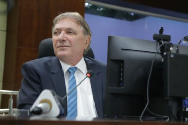 O conselheiro Antnio Joaquim, que deu parecer pela rejeio das contas