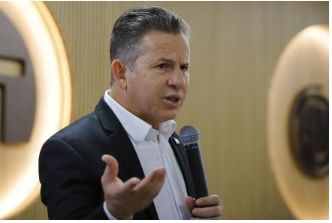 Para o Governo, a estimativa � de que a perda deve ser algo em torno de R$ 7 bilh�es a R$ 8 bilh�es da nossa arrecada��o, de 20% a 25%