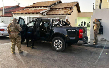 A ao policial visou ao cumprimento de 132 ordens judiciais, entre prises preventivas, buscas e apreenses, bloqueios de contas bancrias, alm de sequestro de bens mveis e imveis dos investigados