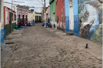 A Rua 27 de Dezembro, conhecida como Beco do Candeeiro