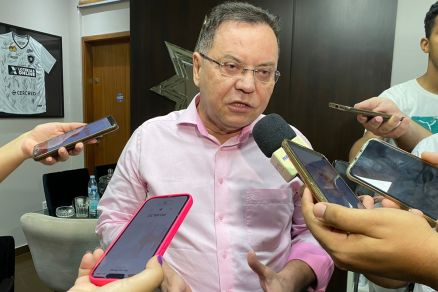O presidente da Assembleia Legislativa, deputado Eduardo Botelho, que  pr-candidato a prefeito de Cuiab