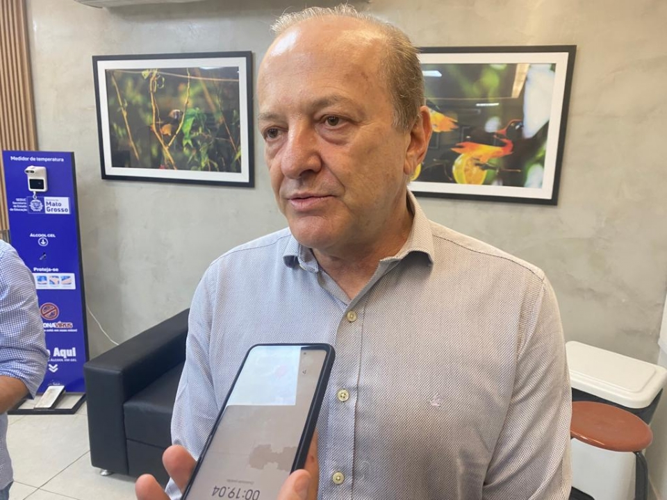 O governador em exerccio, Otaviano Pivetta: Reforma Tributria