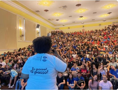 Durante o andamento do curso, os alunos inscritos ainda recebero materiais especficos  Foto: Seduc-MT