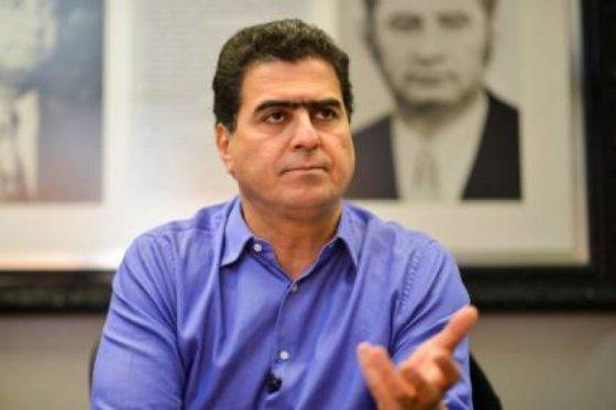 Emanuel Pinheiro, que foi alvo de operao e foi afastado do cargo, quando era prefeito