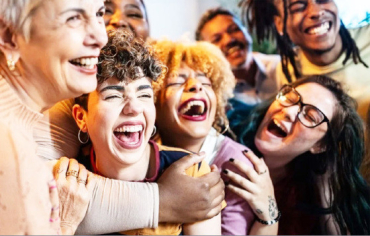 Para medir o nvel de felicidade das naes, a ONU aplica questionamentos que abordam aspectos econmicos e sociais