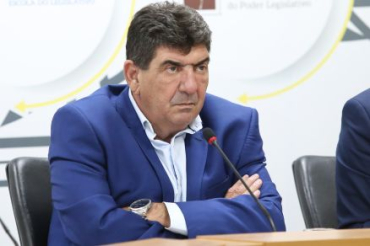 O deputado Dr. Jo�o, que � autor de projeto