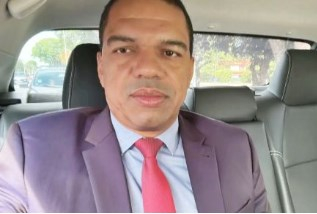 Para a PF, Andreson ganha dinheiro vendendo decises judiciais. Em mensagens interceptadas, o lobista cita faturas milionrias pelo servio