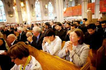 De acordo com o IBGE, 56,7% da populao de 10 anos ou mais de idade se declaram como catlica apostlica romana no Estado
