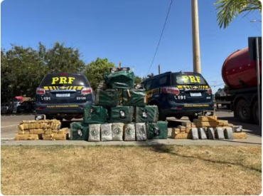 Drogas apreendidas pela polcia na BR-364 em MT  Foto: PRF