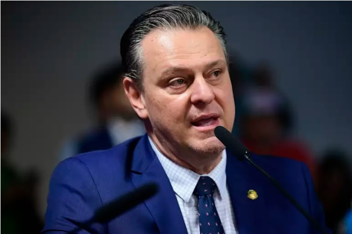 Ministro Carlos Fvaro