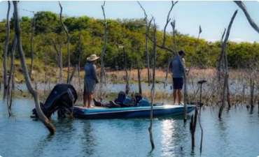 Pescadores praticam pesca e solte no Lago do Manso em Mato Grosso � Foto: Reprodu��o/Instagram