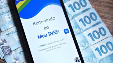 A adeso ao acordo  necessria para que o beneficirio receba a devoluo dos valores diretamente em sua conta