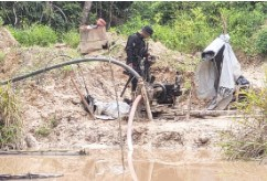 Garimpo ilegal, em Aripuan�, no norte de Mato Grosso