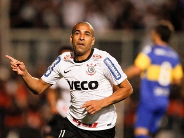 Atacante foi o protagonista da final no Pacaembu, marcando os dois gols que garantiram o ttulo indito