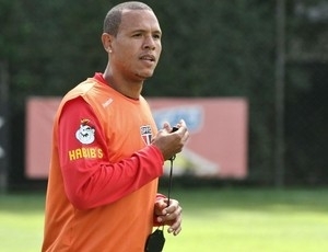 Luis Fabiano  desfalque para enfrentar o Coritiba, no domingo