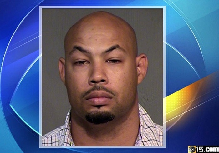 Wayne Sandle, que foi preso ap�s amea�ar matar a namorada em Phoenix, nos Estados Unidos