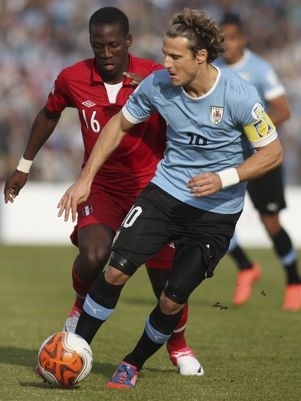 Segundo jornal uruguaio, Diego Forln vai jogar pelo Inter de Porto Alegre