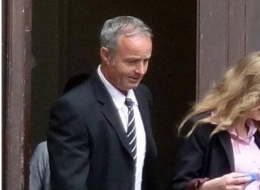 Brit�nico Nicholas Saunders negou ter feito sexo com a cadela de estima��o de sua ex-mulher. 