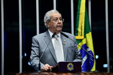 O senador Jayme Campos disse que o ministro feriu a harmonia entre os Poderes