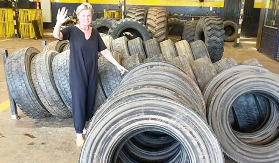 A senadora Margareth Buzetti (PP) licenciada � empres�ria do setor de recauchutagem de pneus, em Cuiab�