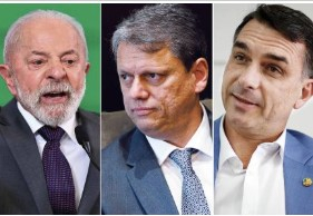 O presidente Lula, o governador de S�o Paulo, Tarc�sio de Freitas, e o senador Fl�vio Bolsonaro