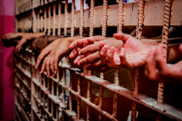 Em unidade com capacidade para 1.328 vagas, foram encontrados 1.742 presos, um excedente de 414 custodiados e taxa de ocupa��o de 131,2%