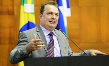 O plen�rio da ALMT, que tem ao centro o presidente Max Russi