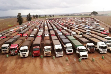 Os gargalos log�sticos brasileiros v�o da armazenagem ao transporte de gr�os
