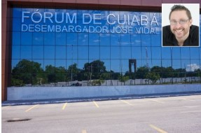 O professor Saulo Tarso (detalhe), que foi condenado em Cuiab�