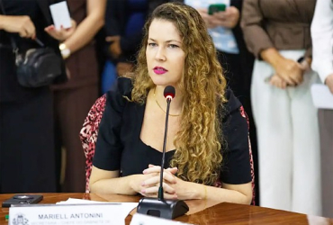 A secret�ria-chefe do Gabinete de Enfrentamento � Viol�ncia contra a Mulher, delegada Mariell Antonini