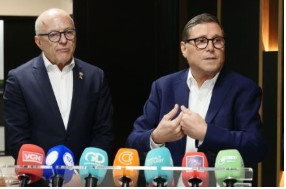 O secret�rio-chefe da casa Civil, Mauro Carvalho, e o governador Otaviano Pivetta: sa�da do cargo