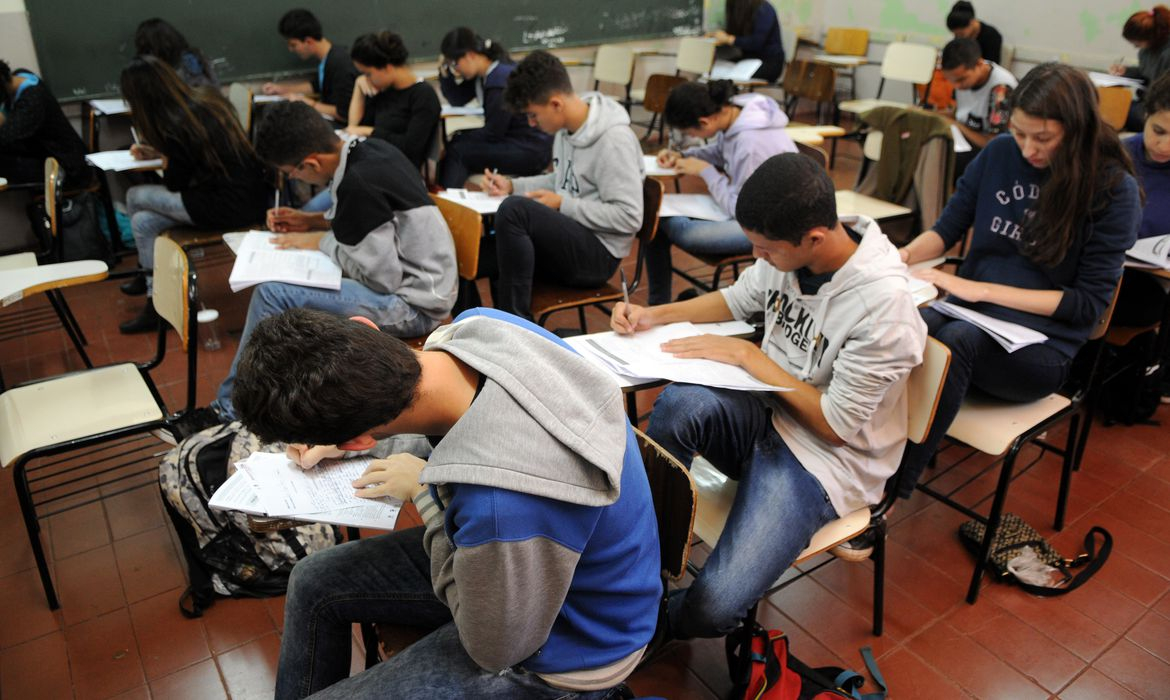 Estudantes recebem treinamento gratuito para o Enem 2026 � Foto: PMCG