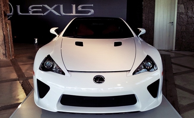 nica unidade do LFA  venda no Brasil est em disputa por clientes dispostos a desembolsar R$ 2,9 milhes