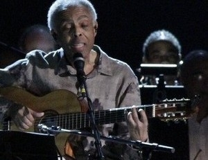 Gilberto Gil se apresenta no Theatro Municipal do Rio