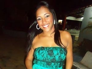 Jovem foi acha da morta nua em estdio de Cuiab