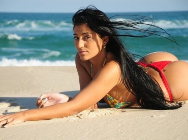 A morena apresenta o programa 