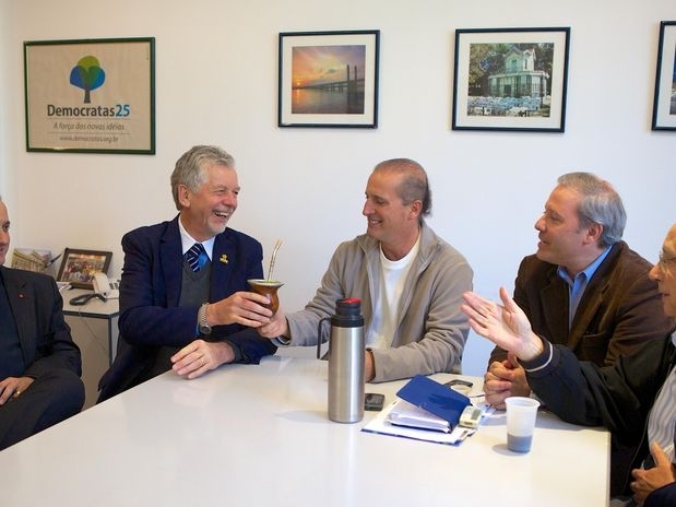 Fortunati e Vieira da Cunha reforaram nesta tarde o pedido de apoio a Onyx, Paulo Borges e o vereador Reginaldo Pujol