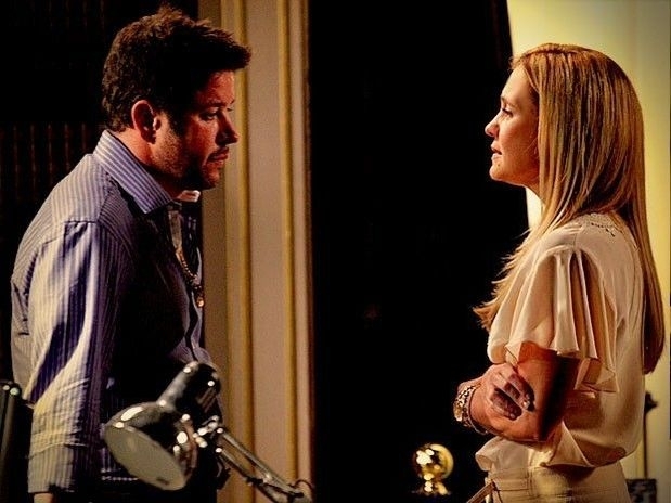 Carminha fica sem resposta de Tufo quando diz que est com saudade