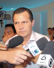 O governador Silval Barbosa, que lamentou a morte do amigo e secretrio Nico Baracat