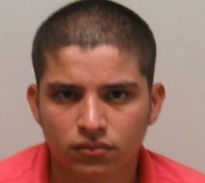 A polcia  procura ainda por Maxwell Eges de Brito