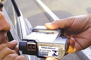 Opera��o Baf�metro tamb�m autuou dois motoristas sem CNH, seis sem documentos obrigat�rios e um por conduzir ve�culo sem