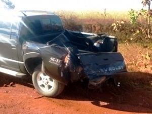 Advogado trocava o pneu do veculo quando foi atropelado por carreta