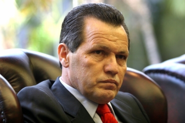 Alm disso, o governo Silval  aprovado por 60,9% do eleitorado 