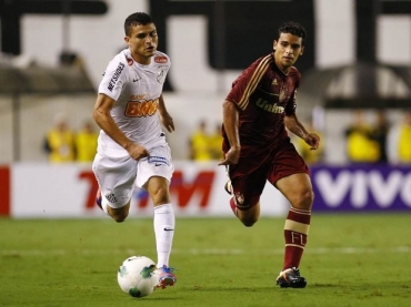 Invictos, Santos e Fluminense ainda no conseguiram embalar no Campeonato Brasileiro