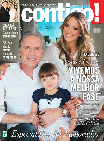Roberto Justus, Ticiane Pinheiro e Rafa posam para revista