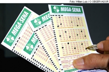 Mega-Sena segue acumulada e paga at� R$ 15 milh�es hoje